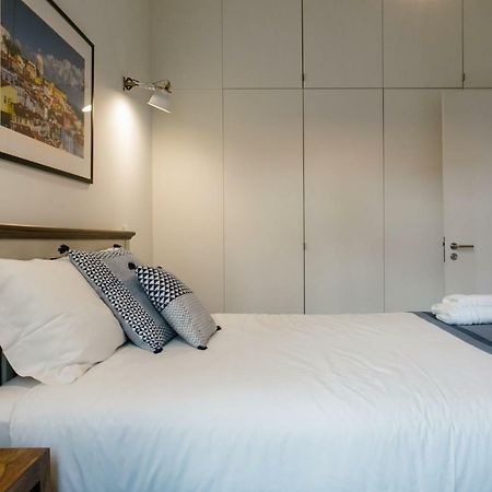 Urban Chic Apartment In The Heart Of Historic Lisbon Luaran gambar