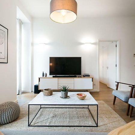 Urban Chic Apartment In The Heart Of Historic Lisbon Luaran gambar