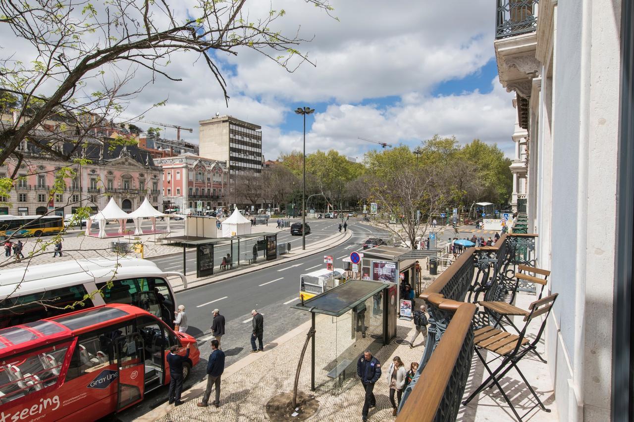 Urban Chic Apartment In The Heart Of Historic Lisbon Luaran gambar