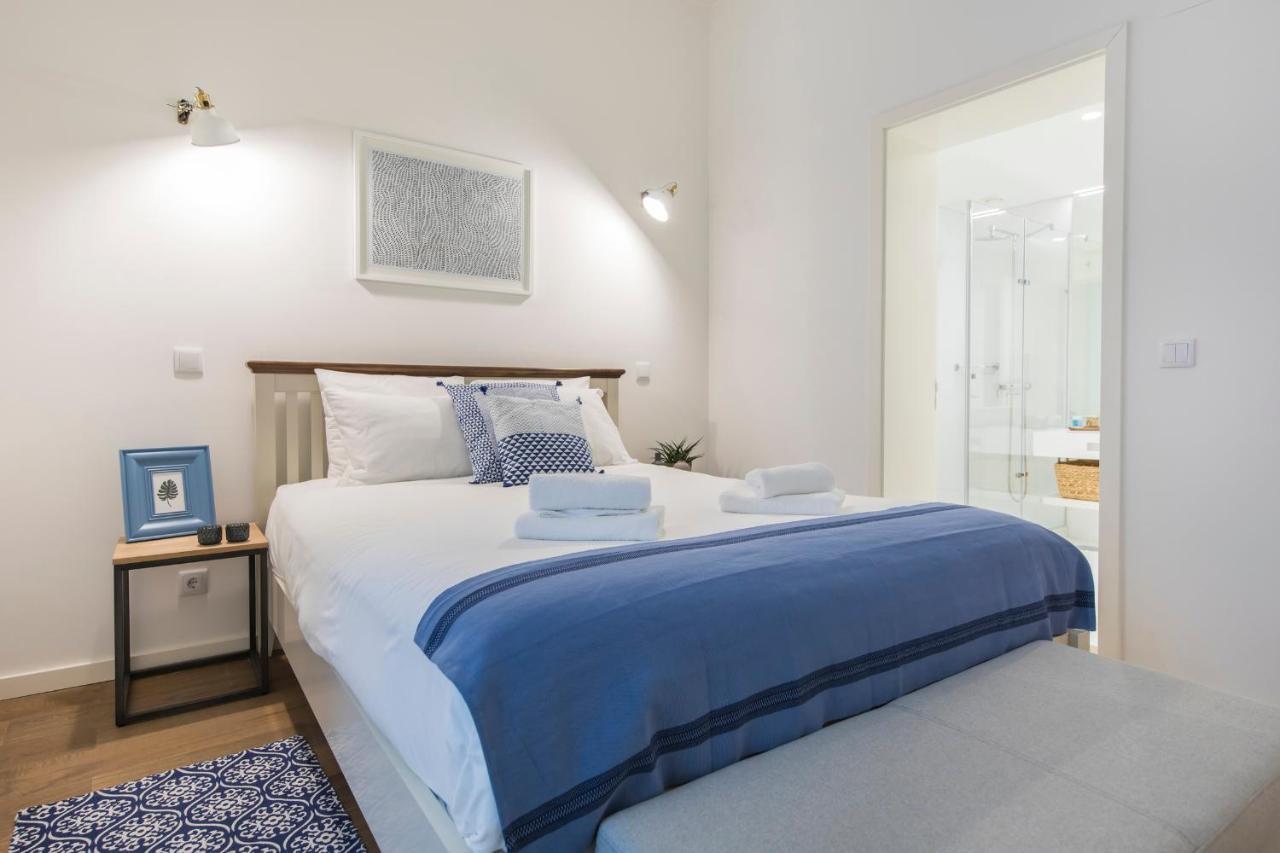 Urban Chic Apartment In The Heart Of Historic Lisbon Luaran gambar
