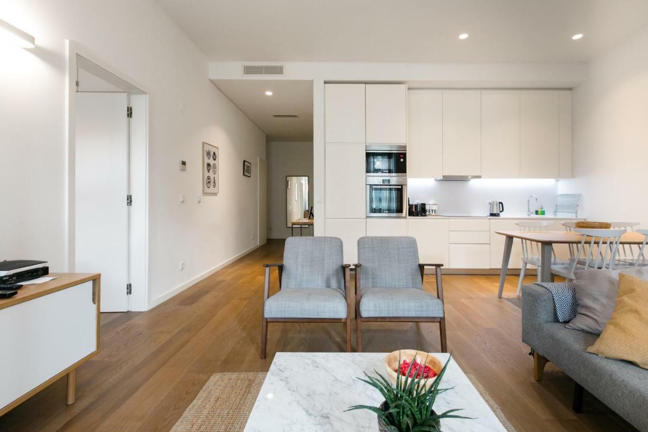Urban Chic Apartment In The Heart Of Historic Lisbon Luaran gambar
